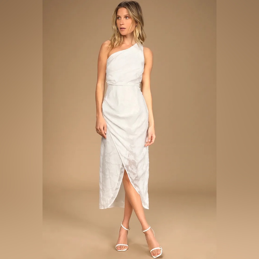 NWT White Lulus floral midi, great for brides!